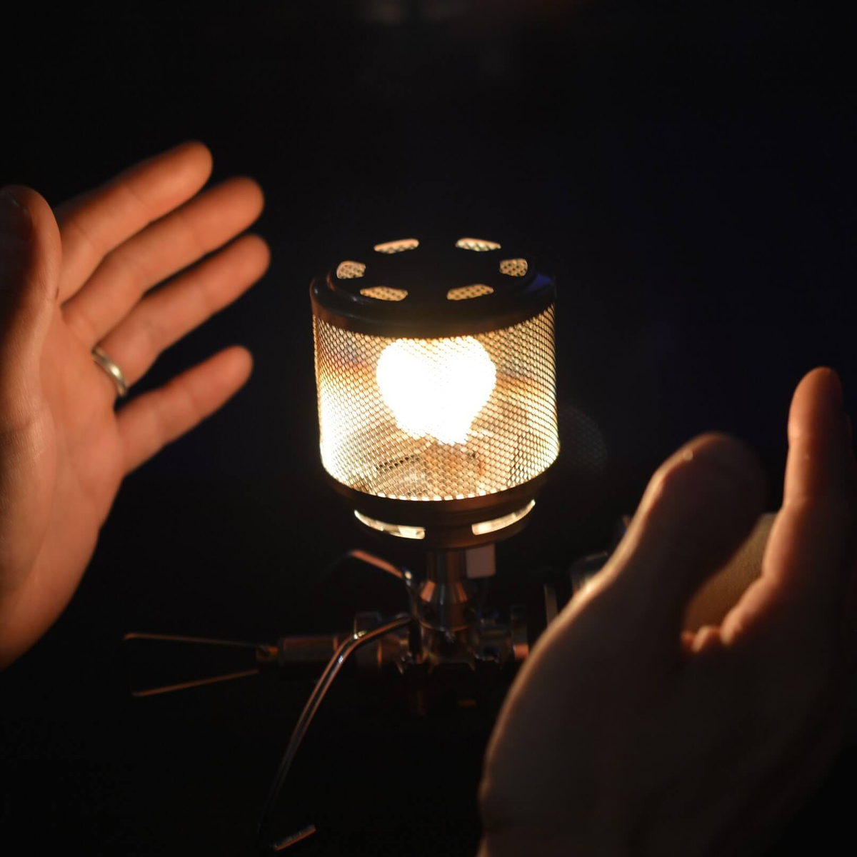 Đèn Gas Cắm Trại Du Lịch Soto Regulator Lantern