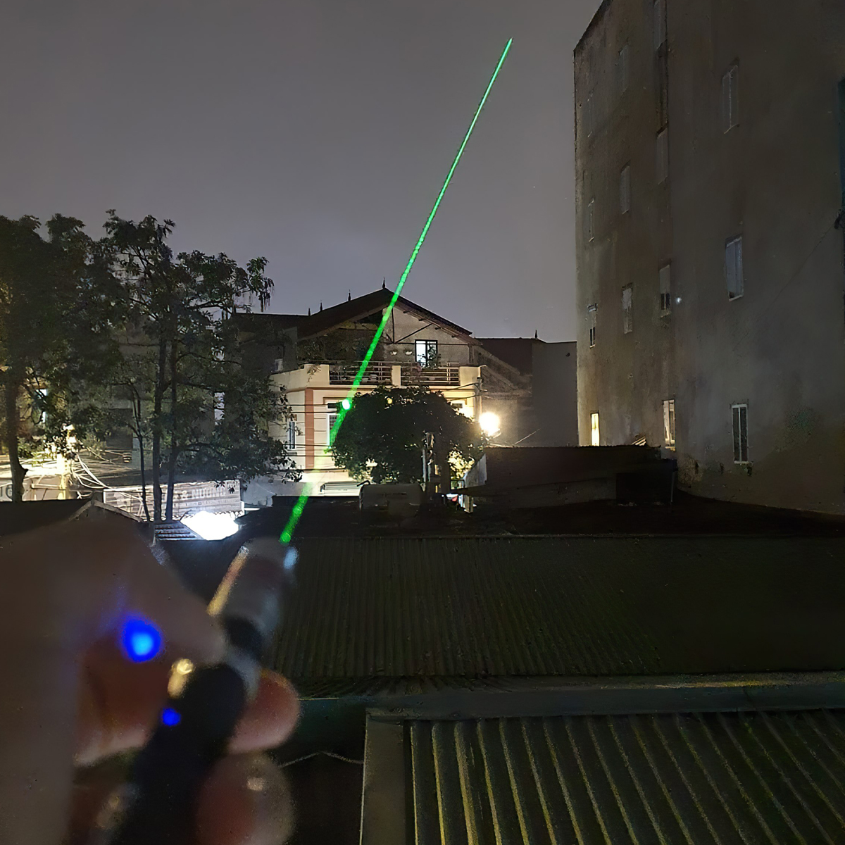 Đèn Laser Xanh Lá 120MW Chiếu Xa 5-10Km