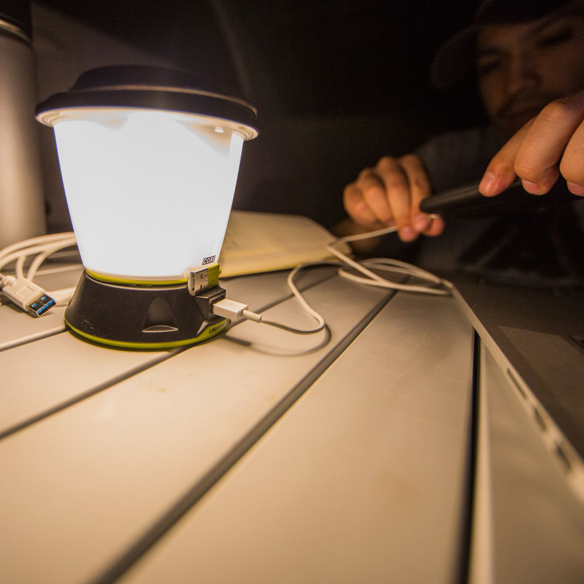 Đèn Led Cầm Tay Cắm Trại Lighthouse 400 Core Lantern Goal Zero