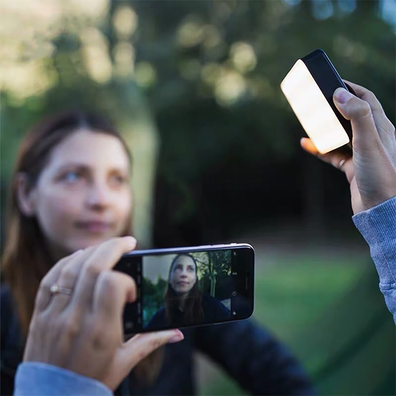 Naturehike NH18Y001-D Đèn Treo Lều Cắm Trại Đa Năng Kèm Sạc