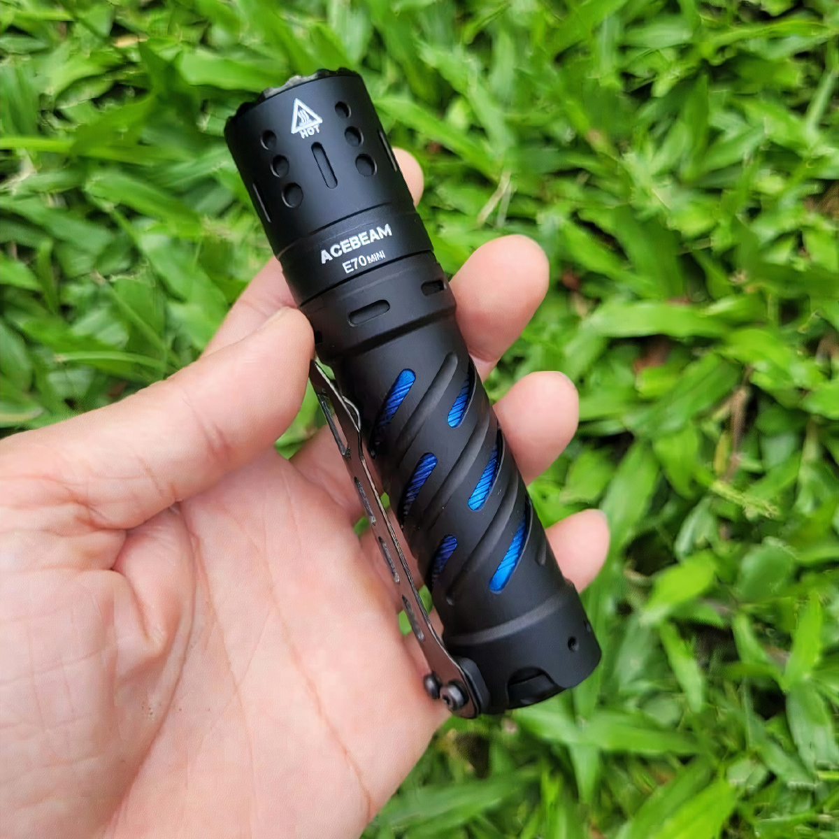 Đèn pin ACEBEAM E70 Mini độ sáng 2000 lumen