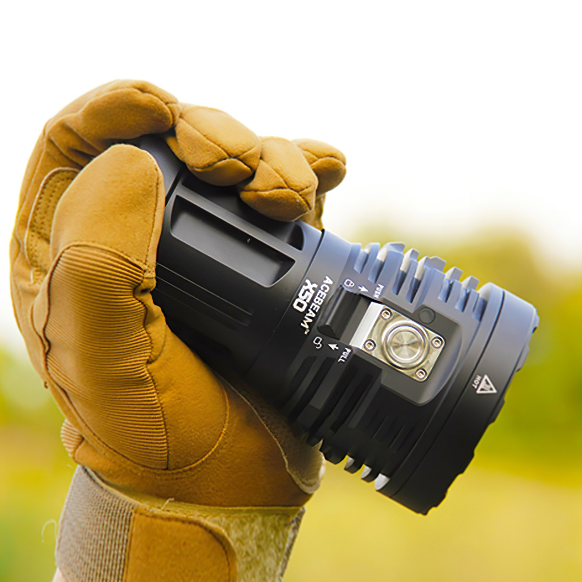 Đèn Pin Cắm Trại Du Lịch ACEBEAM X50 CRI95 Độ Sáng 21000 Lumen Nhiệt Màu 4500K Chiếu Xa 494M Pin Tích Hợp Cổng Sạc Xả Usb C