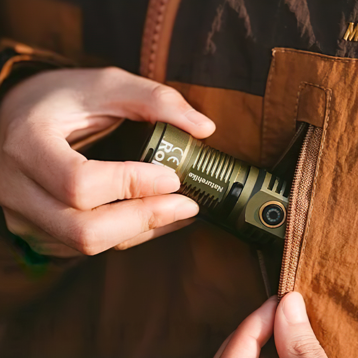 Naturehike CNK2300011 Đèn Pin Cầm Tay Siêu Sáng Đa Năng