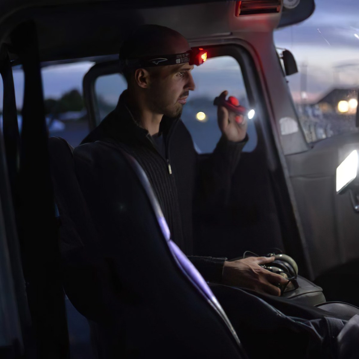 Đèn Pin Cắm Trại Cầm Tay Tec 2 Princeton Tec 250 Lumens