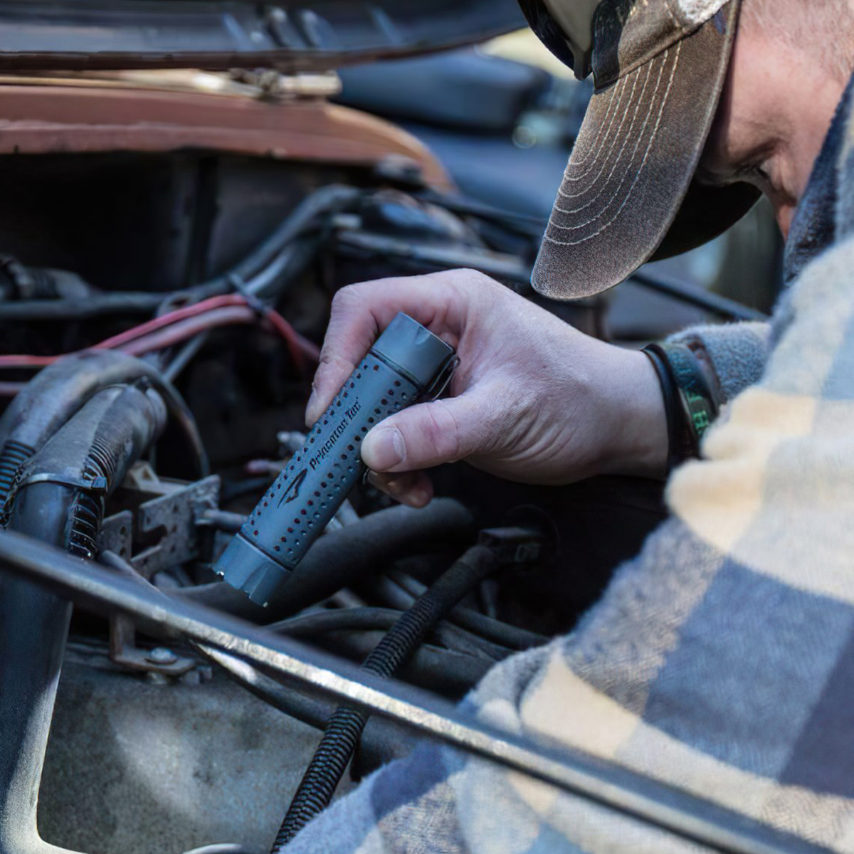 Đèn Pin Cắm Trại Cầm Tay Tec 2 Princeton Tec 250 Lumens