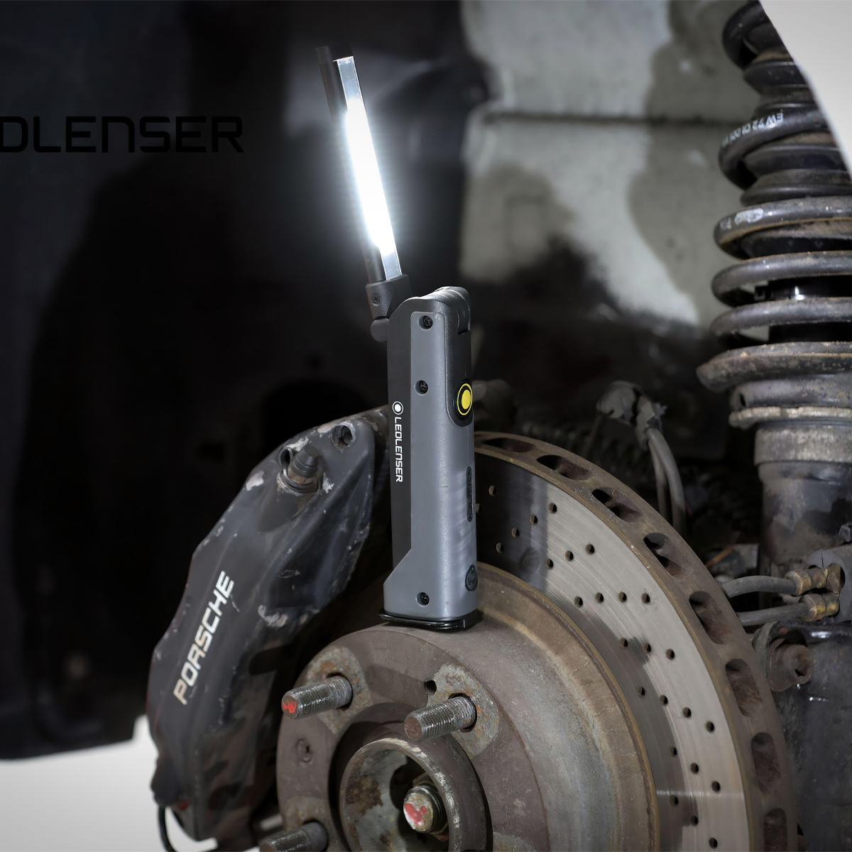 Ledlenser IW5R FLEX Đèn Pin Cắm Trại