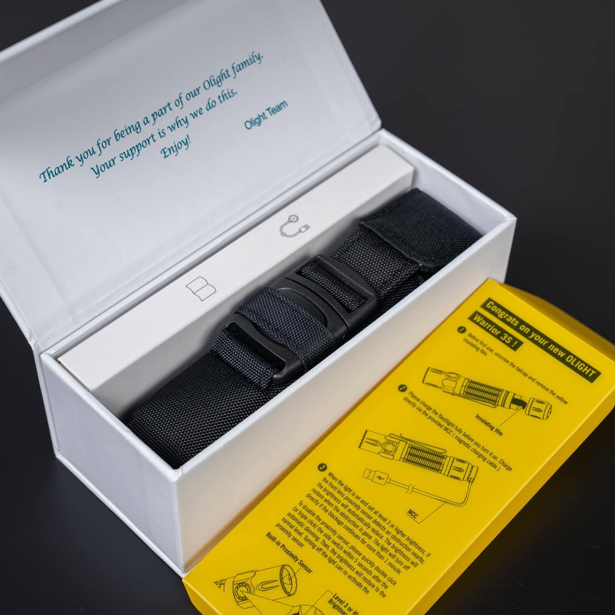 OLIGHT WARRIOR 3S  Đèn pin độ sáng 2300 lumen chiếu xa 300m cắm trại