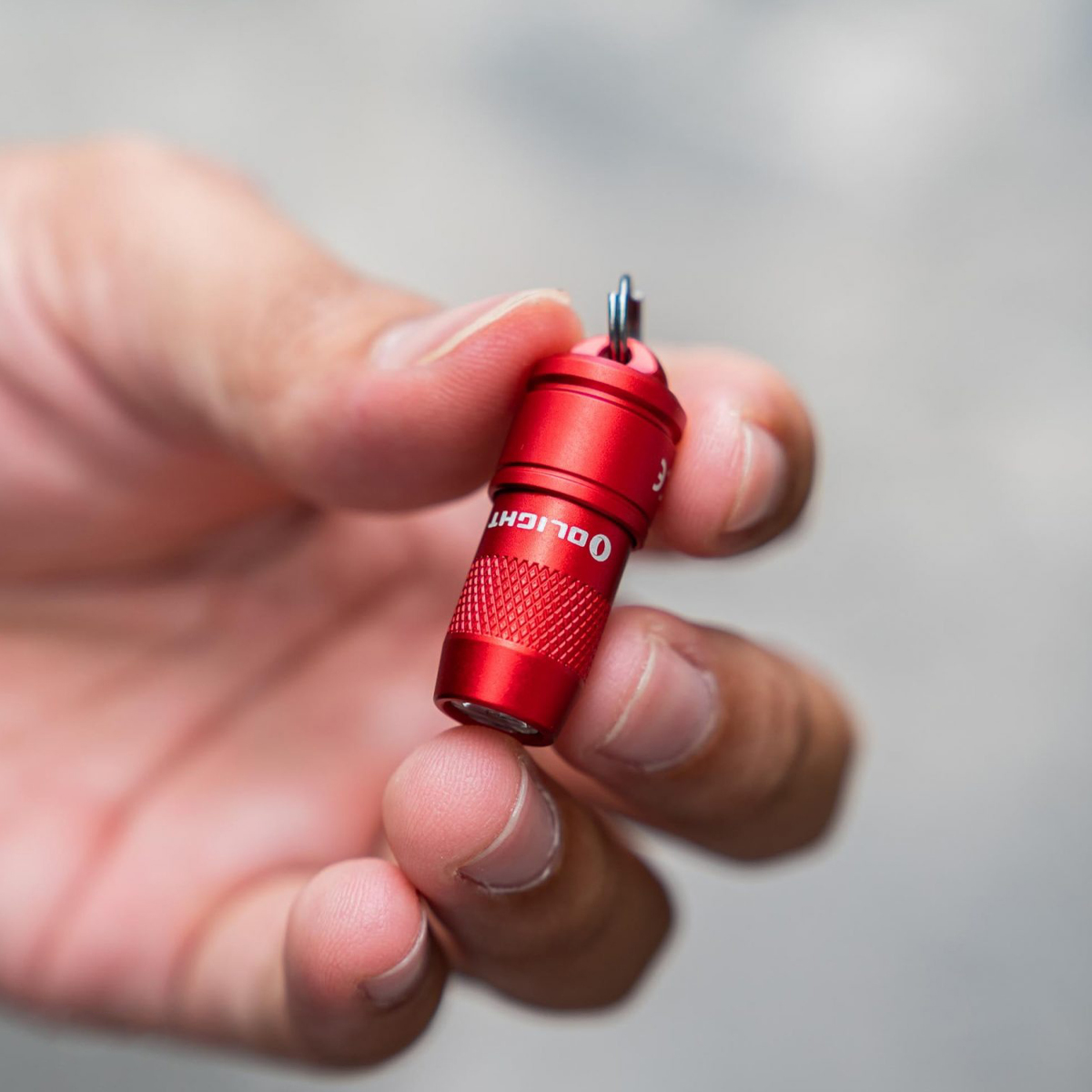 Đèn pin móc khóa cắm trại OLIGHT iMINI sáng 10 lumen chiếu xa 10m nam châm đuôi kèm 3 pin LR41