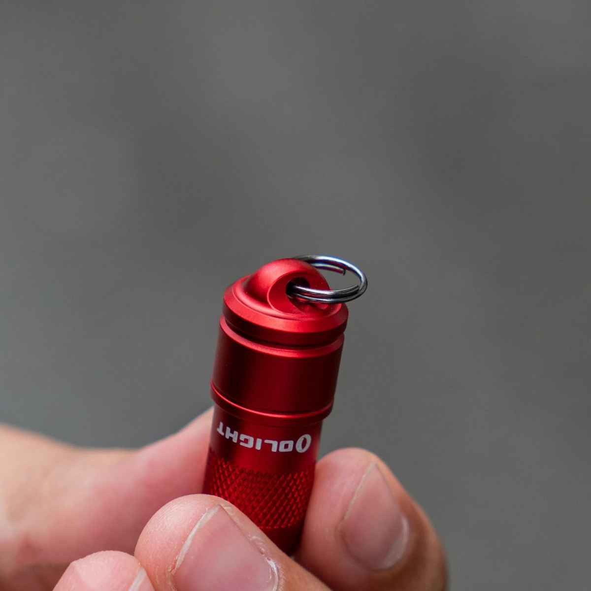 Đèn pin móc khóa cắm trại OLIGHT iMINI sáng 10 lumen chiếu xa 10m nam châm đuôi kèm 3 pin LR41