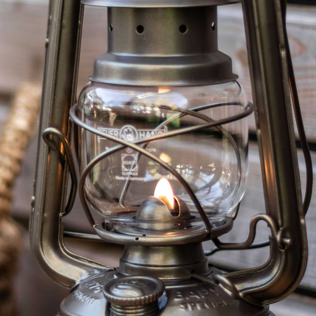 Feuerhand Phụ Kiện Kính Thay Đèn Bão Glass Baby Special 276