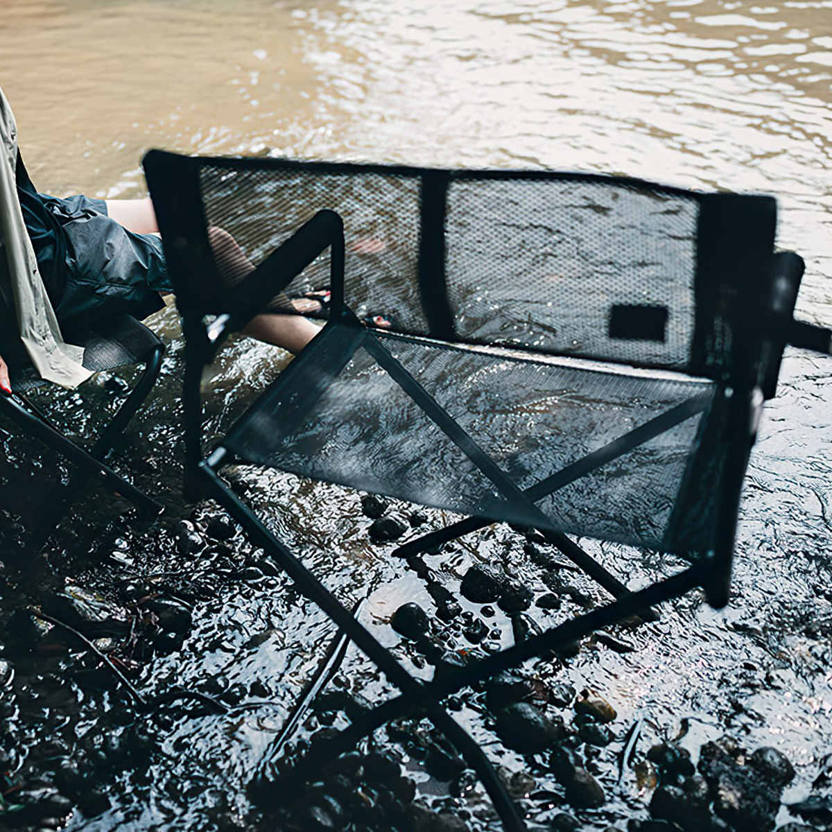 Ghế Cắm Trại Du Lịch Snowpeak Mesh Fd Chair Black