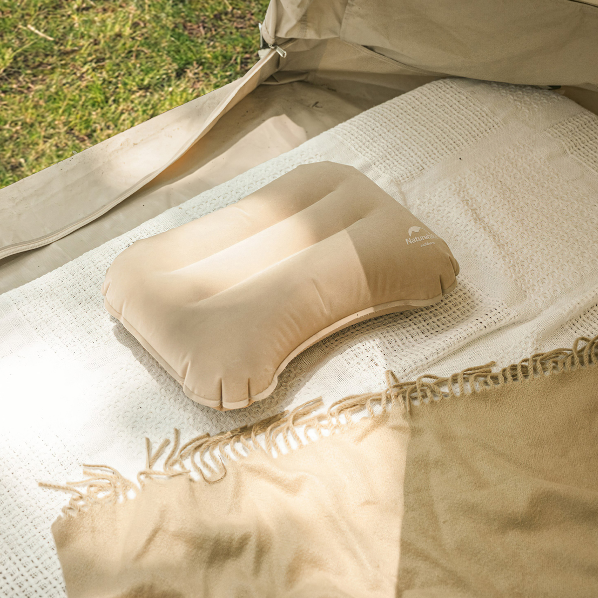 Naturehike Gối Hơi Cắm Trại Du Lịch Văn Phòng Cắm Trại PU Flocking Comfortable Sleeping Pillow