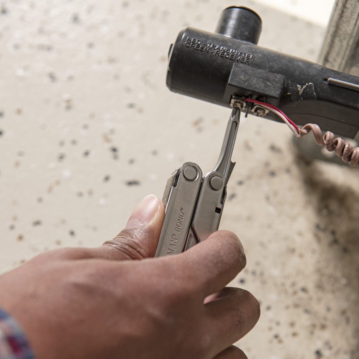 Leatherman BOND® Kiềm Đa Năng Cắm Trại