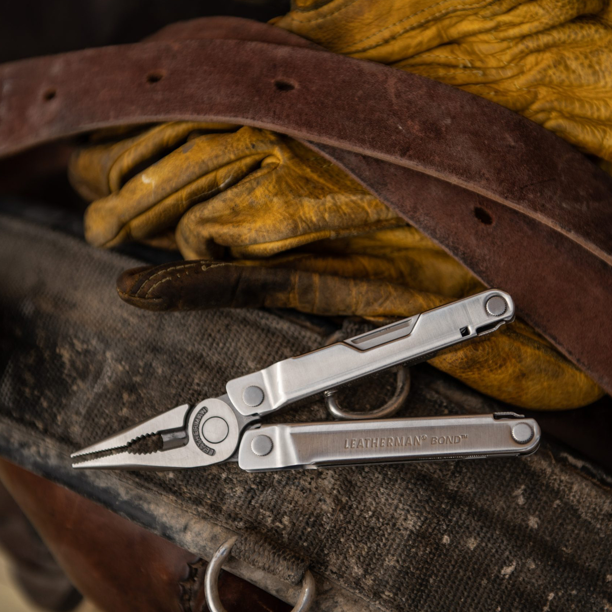 Leatherman BOND® Kiềm Đa Năng Cắm Trại