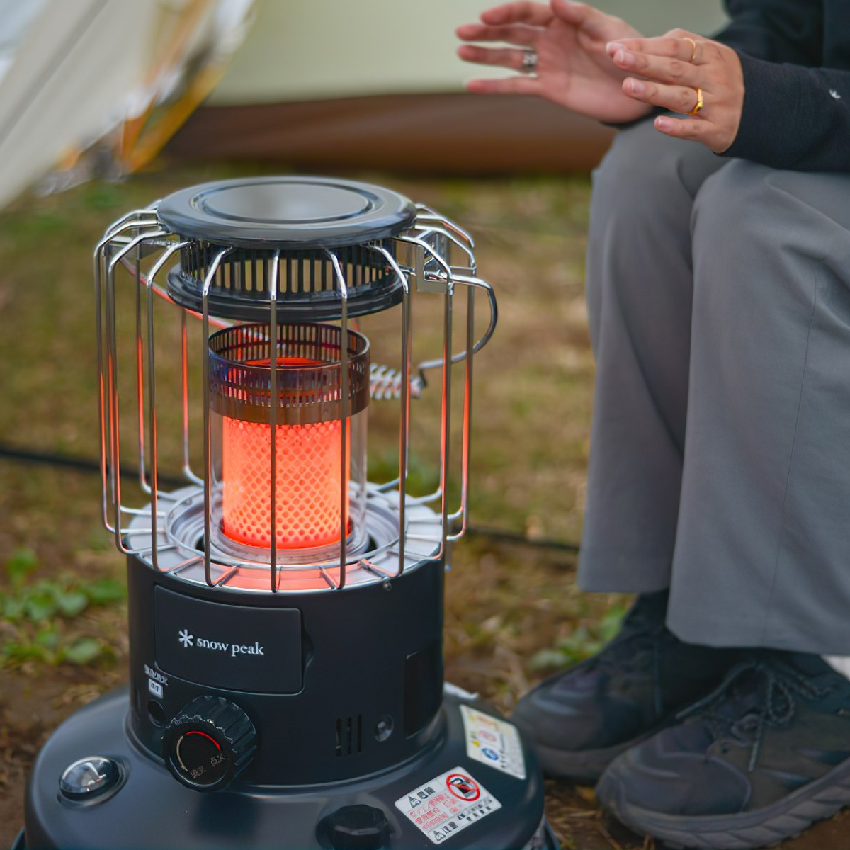 Snowpeak Glow Stove Lò Sưởi Nhiên Liệu Cắm Trại Du Lịch