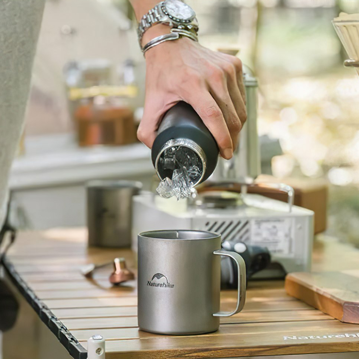 Naturehike NH22CJ006 Ly, Cốc Cắm Trại Titanium 2 Lớp Giữ Nhiệt Có Tay Cầm
