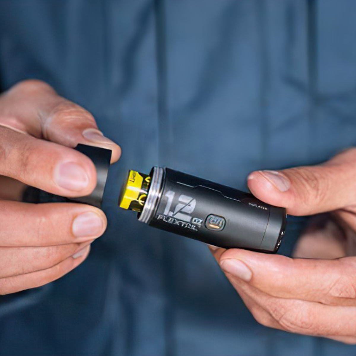 Flextail Zero Pump Máy bơm hơi đệm gối hơi cắm trại đa năng hút chân không ( tặng 1 viên pin RCR123A Flextail )