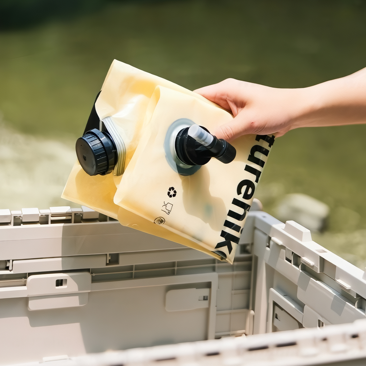 Naturehike Can Đựng Nước Mềm 10L Cắm Trại Dã Ngoại CNK2450CF027