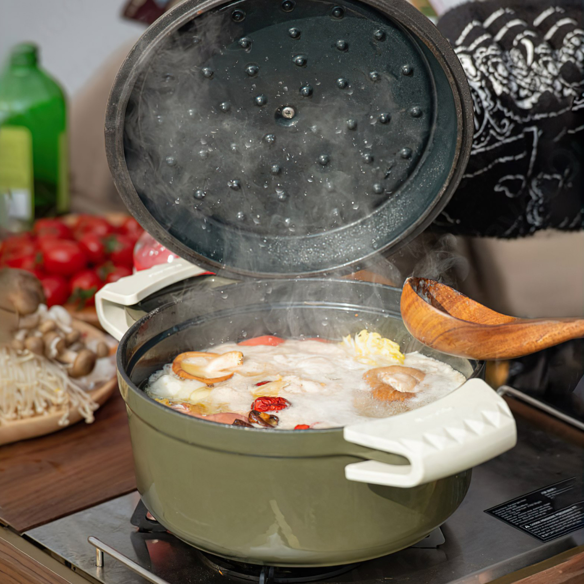 Naturehike Nồi Gang Tráng Men Cắm Trại Dã Ngoại