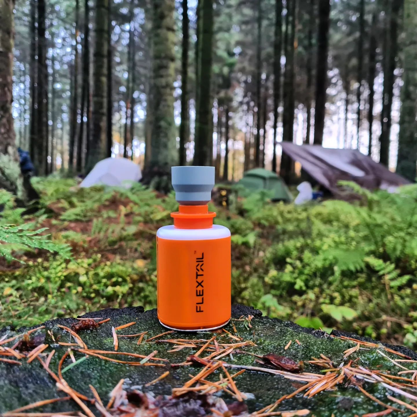 Máy bơm hơi lều đệm gối hơi cắm trại đa năng TINY PUMP 2X hút chân không kiêm đèn dã ngoại