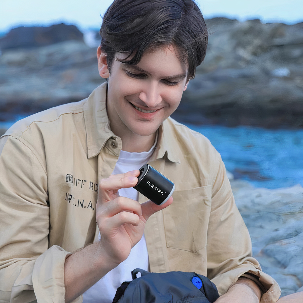 Máy bơm hơi lều đệm gối hơi cắm trại đa năng TINY PUMP 2X hút chân không kiêm đèn dã ngoại