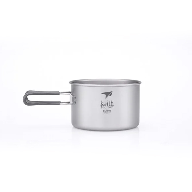 Nồi titanium quai gập đã đóng lại, chụp nghiêng