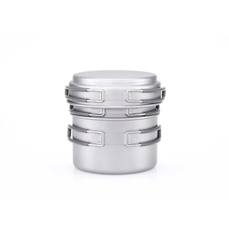 Bộ nồi titanium lồng nhau đã xếp gọn, chụp nghiêng