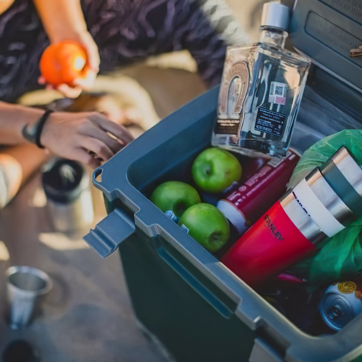 Stanley Adventure Cooler 16QT Thùng Đựng Đá Cắm Trại