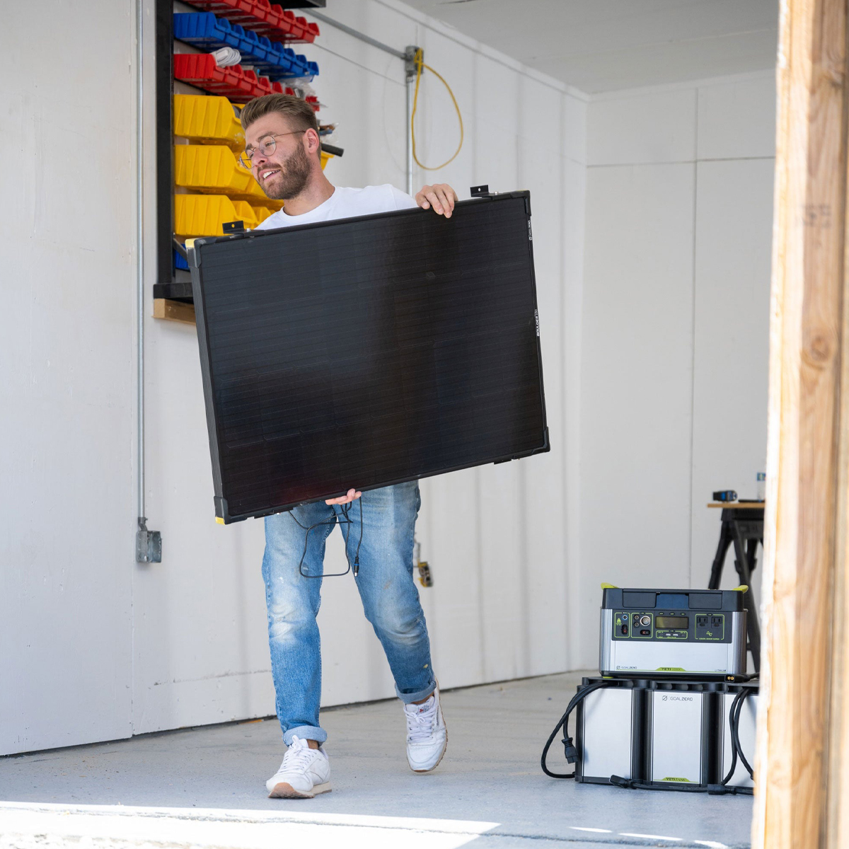 Tấm Pin Mặt Trời Goal Zero Boulder 100 Solar Panel