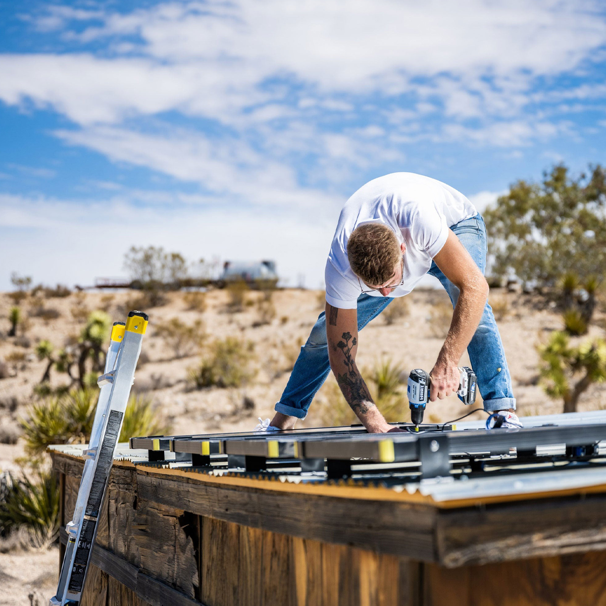 Tấm Pin Mặt Trời Goal Zero Boulder 100 Solar Panel
