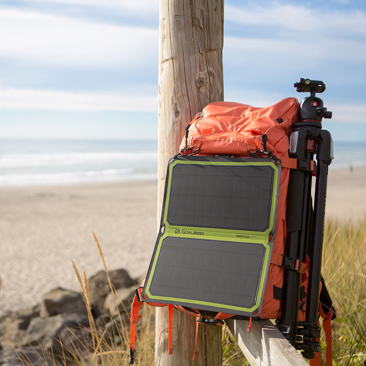 Tấm Pin Mặt Trời Goal Zero Nomad 14 Plus Solar Panel