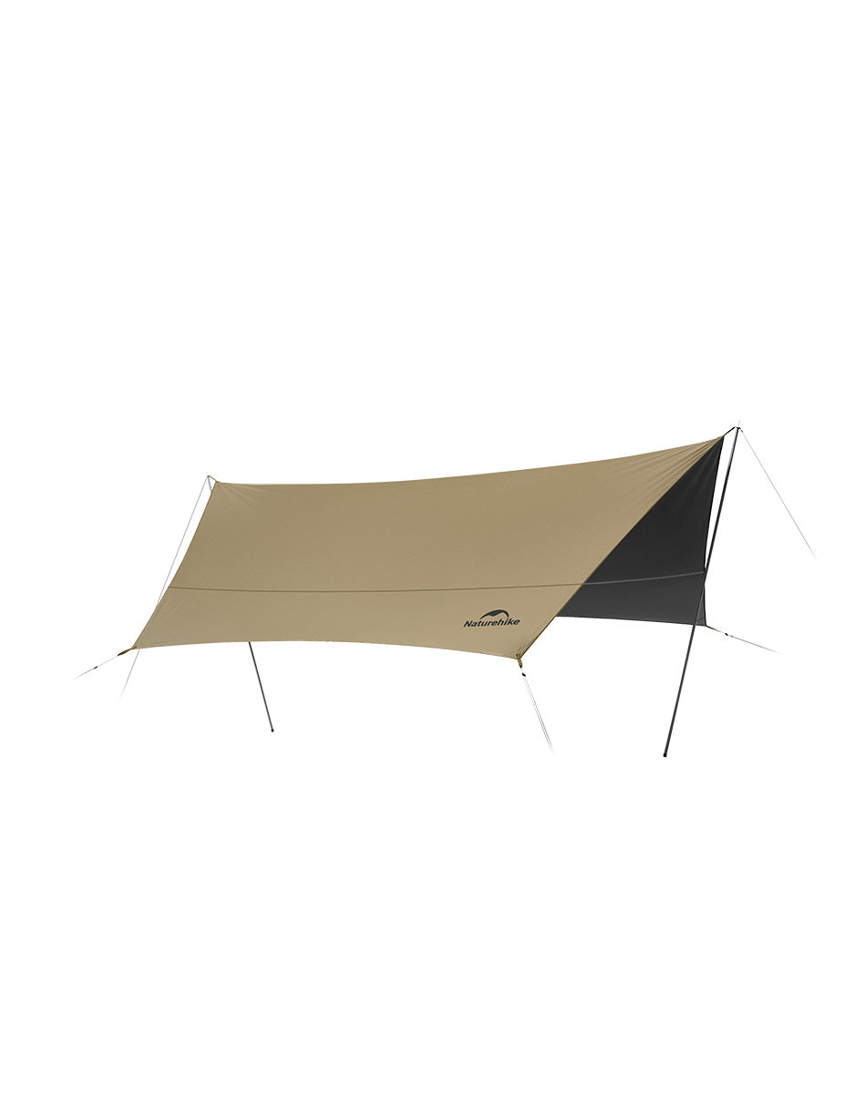 Tăng che nắng Naturehike Cloud Skies Lite dựng hoàn chỉnh với hai cọc chống và dây neo bốn góc