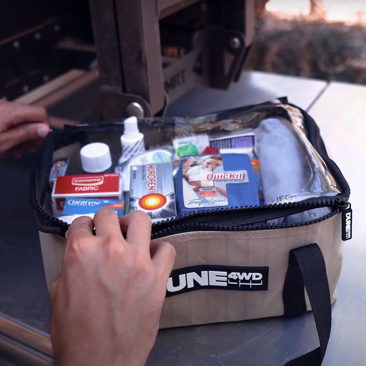 Dune Túi Đựng Đồ Nắp Trong Suốt Medium Canvas Storage Bag With Clear Top Brown