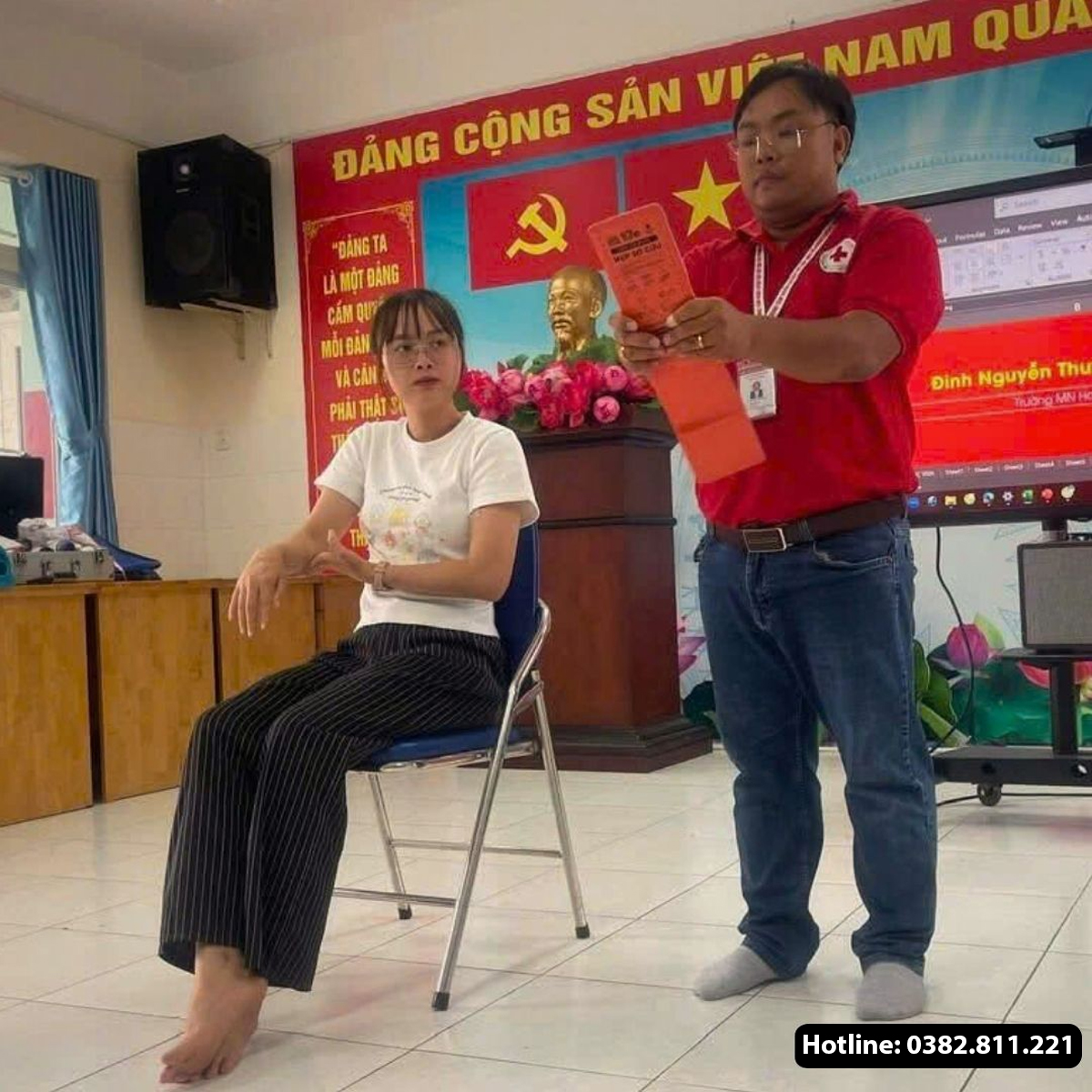 Túi Sơ Cứu Cao Cấp Cắm Trại Du Lịch Thể Thao - Premium First Aid Kit for travelers