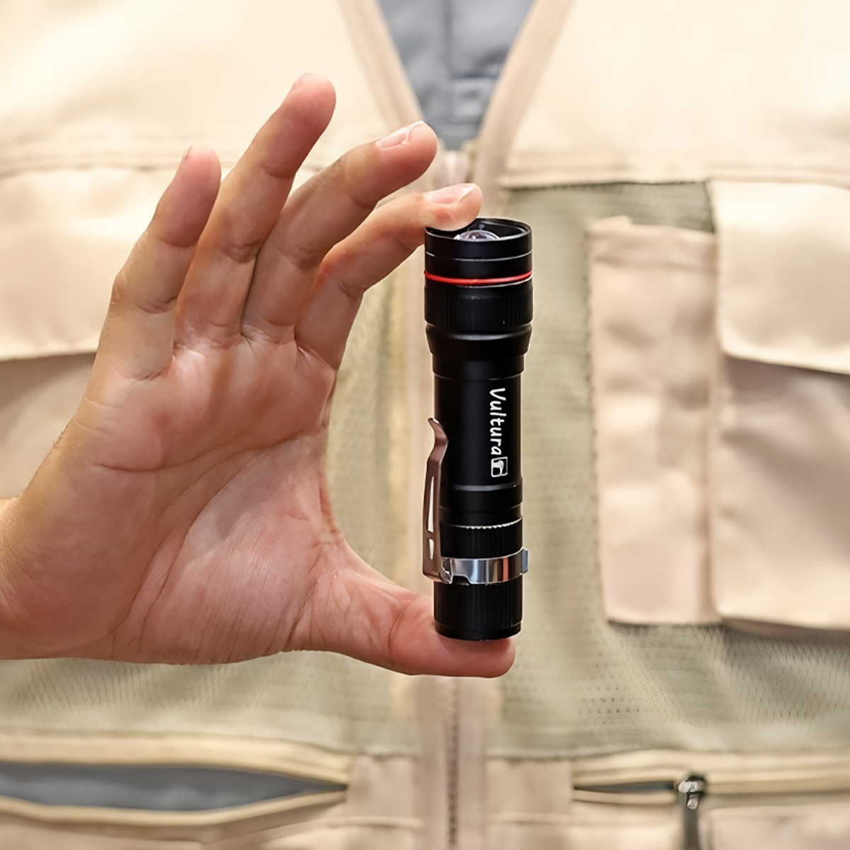 Vultura VTR-FL2401 Đèn Pin Sạc Cắm Trại 200 Lumen