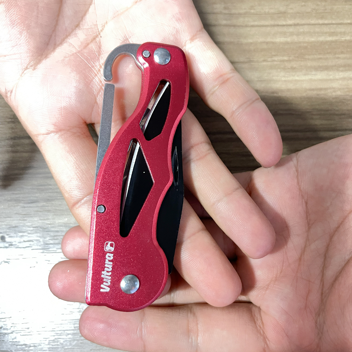 Vultura VTR-KN2403 Dao Xếp Cắm Trại Tích Hợp Móc Carabiner