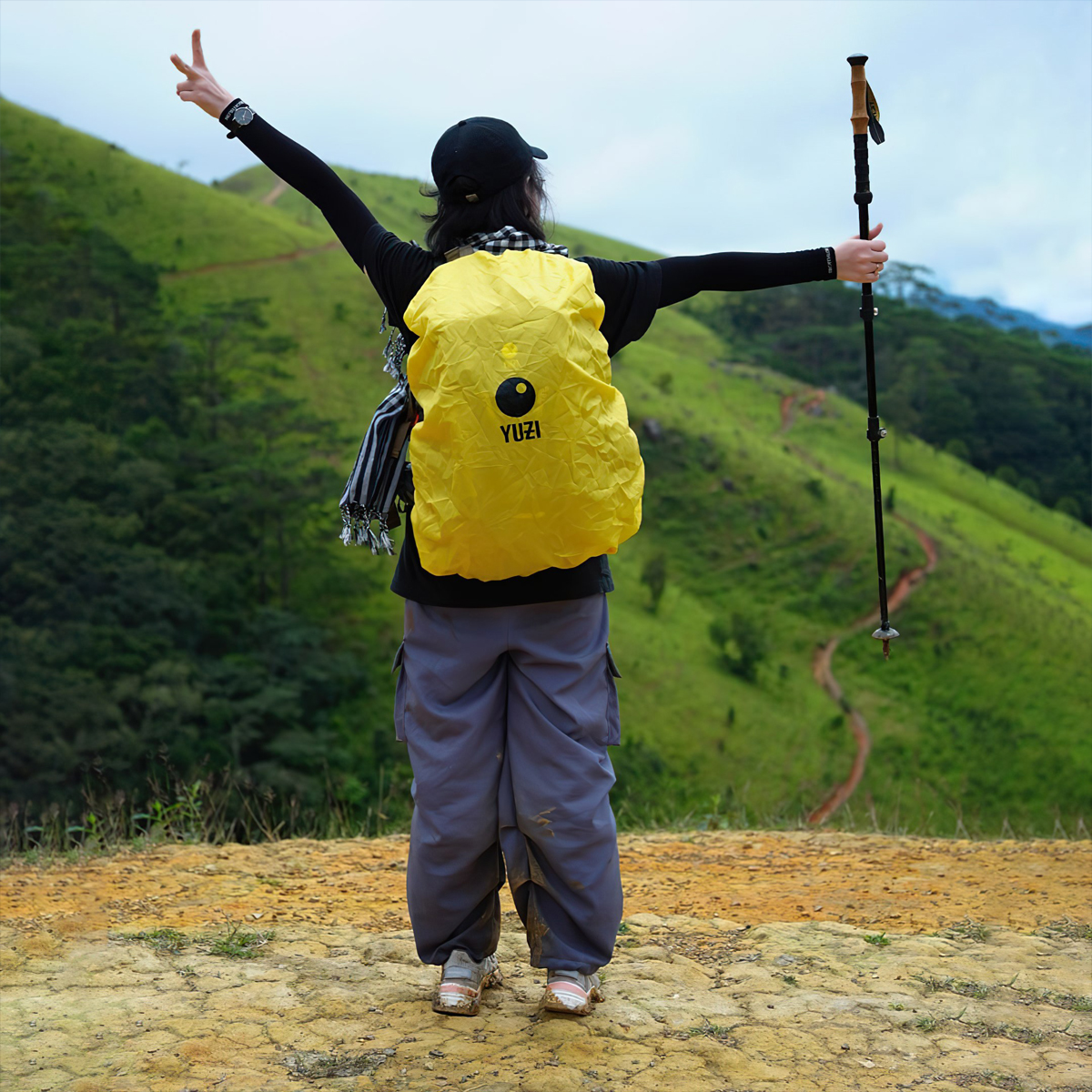 YUZI- Usual 40L Balo Leo Núi Dã Ngoại 40 Lít Trợ Lực Kháng Nước – Version 2