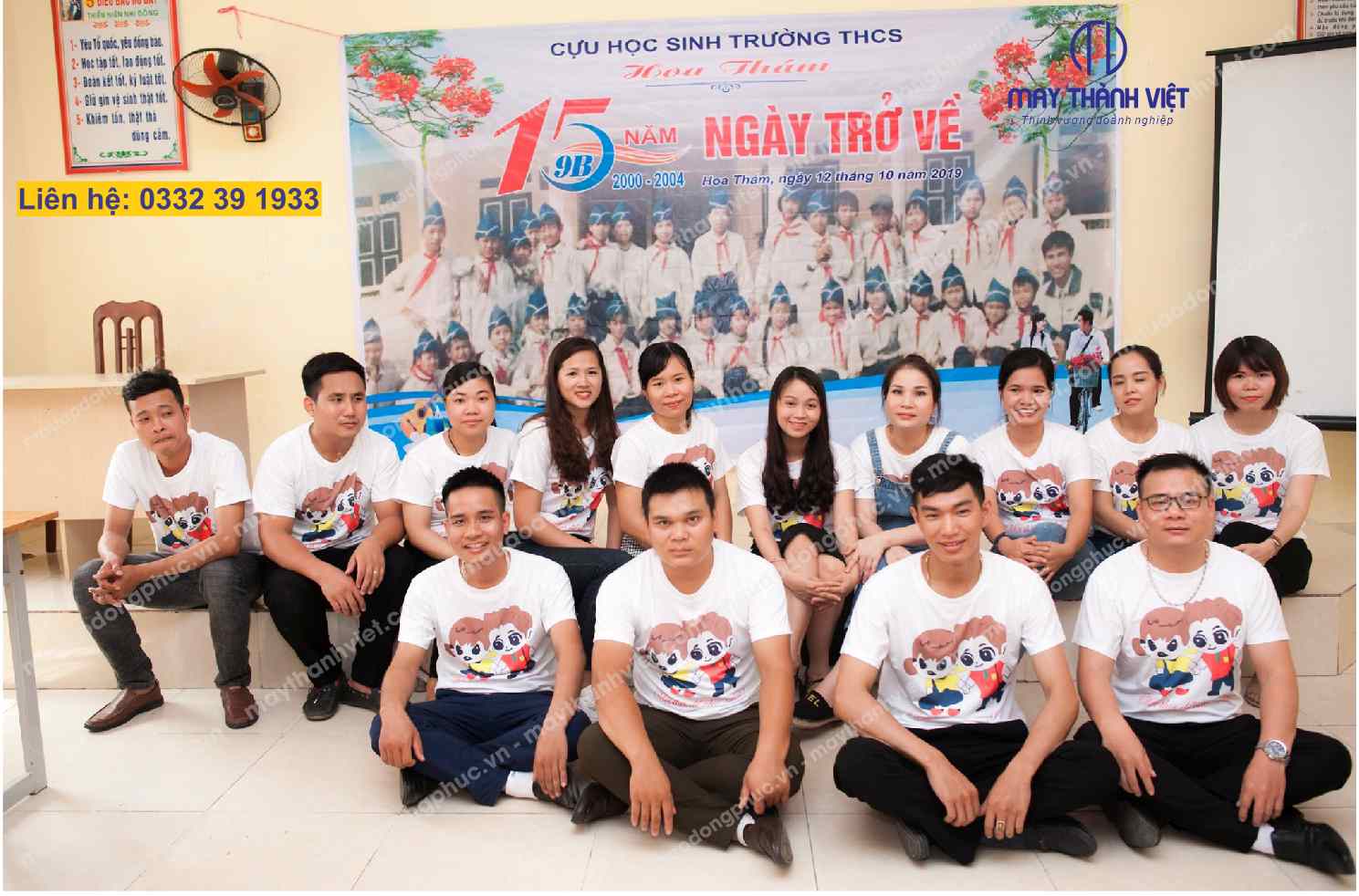 Áo kỷ niệm 15 năm ra trường đẹp nhất màu trắng cổ tròn