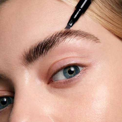 Bút vẽ chân mày The ONE Tattoo Effect Brow Pen ngăn ngừa lem trôi - 0,6g - 43986 Oriflame