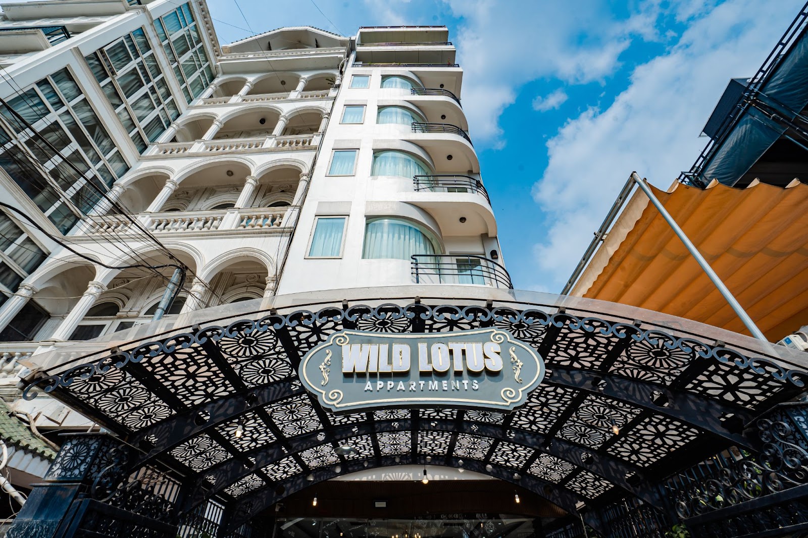 Why should you choose a serviced apartment with good security conditions?