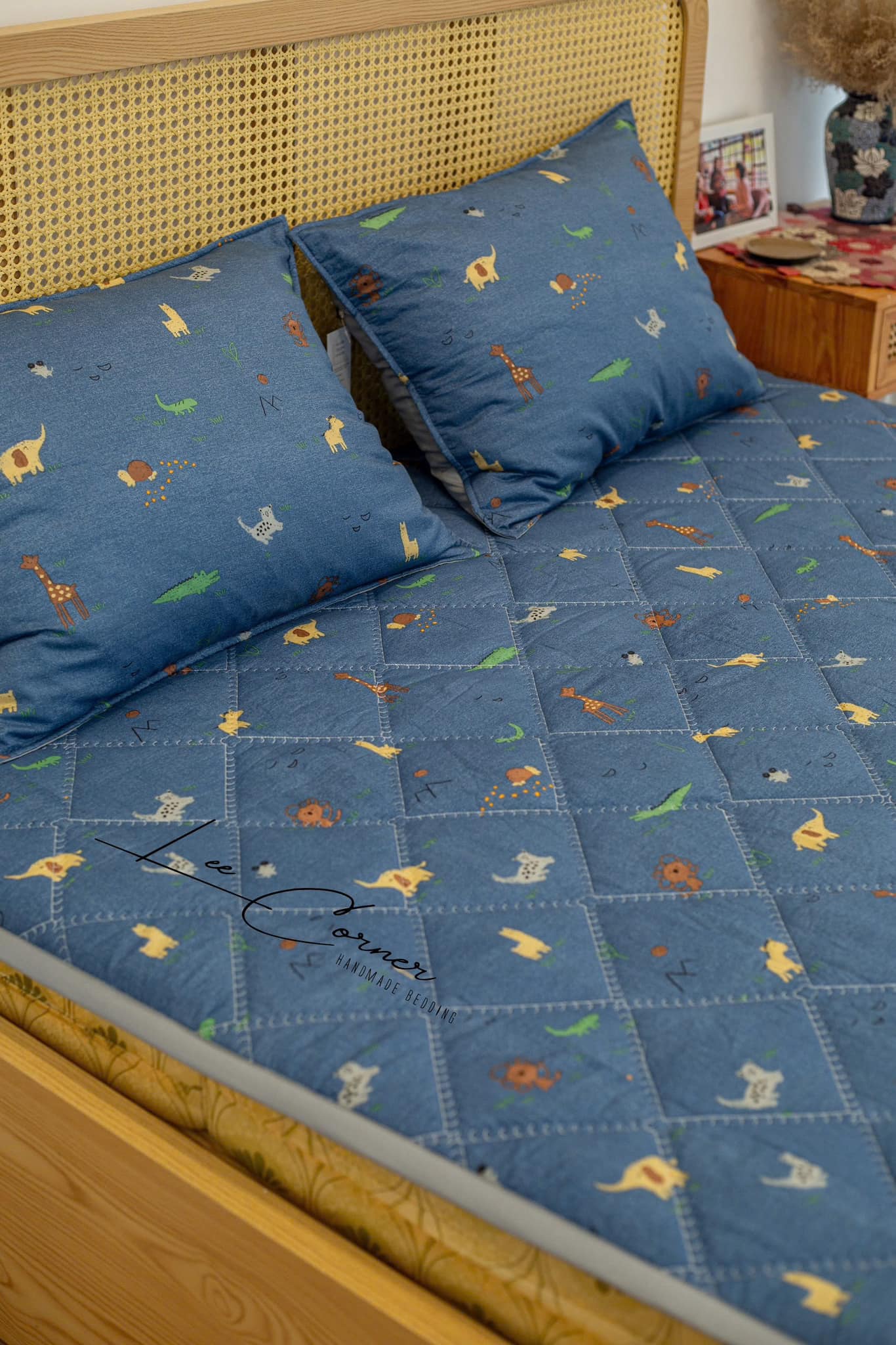 Tấm Trải Modal Micro, Ga chần bông LEE CORNER, Topper chần bông cao cấp kích thước 1m6 1m8 2m2, may theo yêu cầu