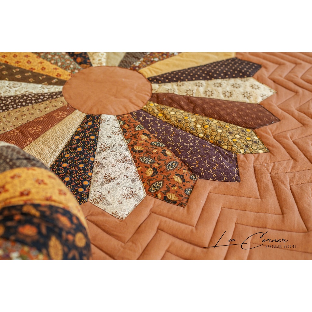 Thảm thiền ghép vải LEE CORNER, thảm tròn decor, thảm chống trượt, thảm thiền hoa cúc, thảm toạ
