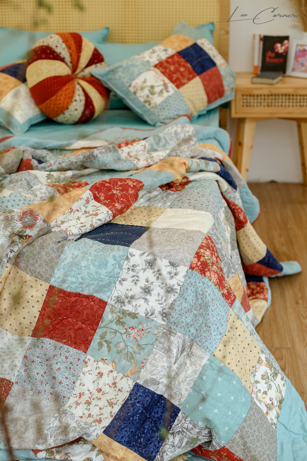 Chăn ghép vải phức tạp hình vuông màu be nâu chần máy size 2mx2m2