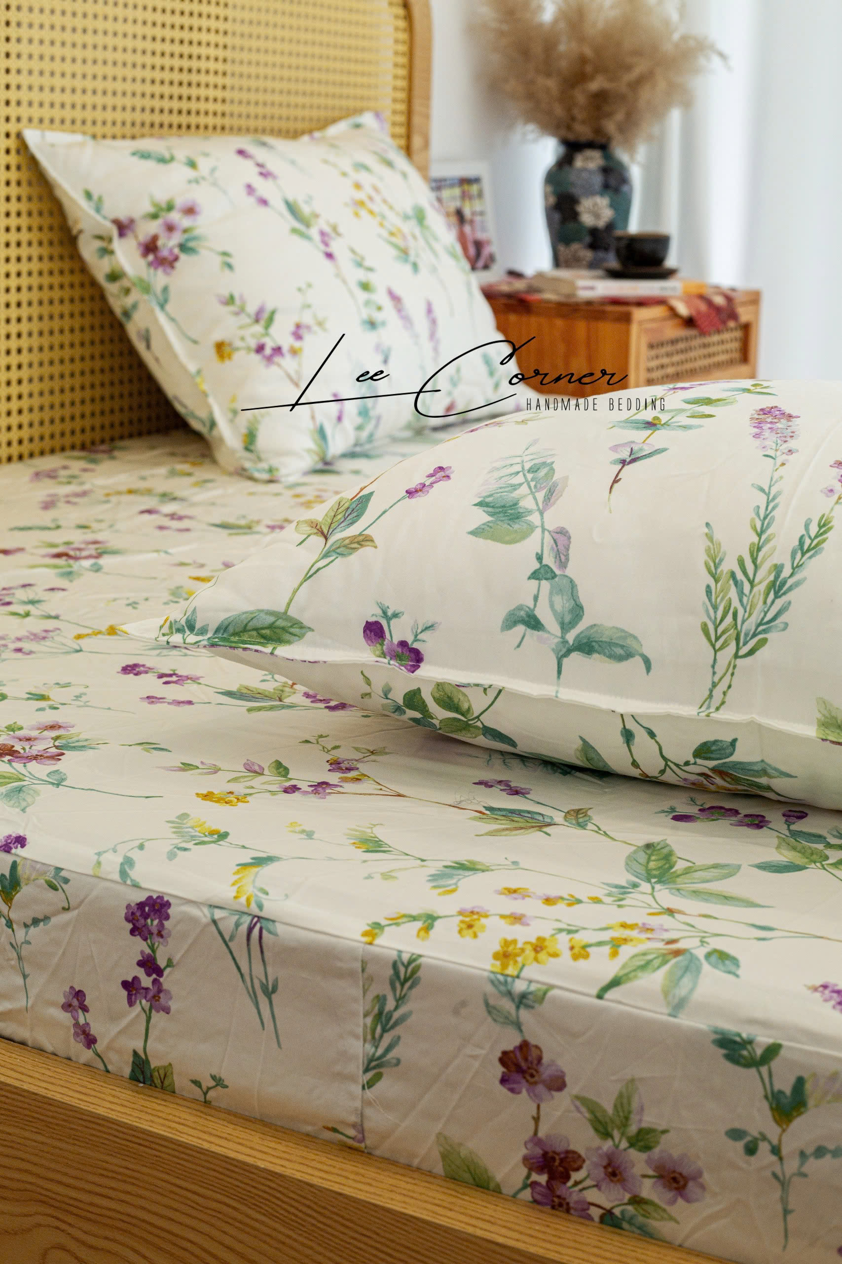 Vỏ gối ôm lụa modal cao cấp LEE CORNER họa tiết, mềm mịn đủ size 60x80cm, 70x100cm