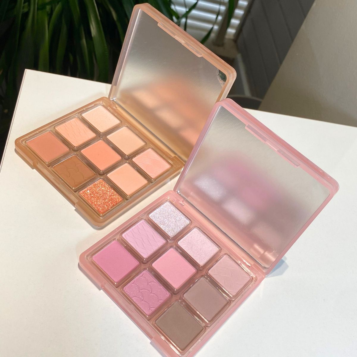 Bảng Phấn Mắt 9 Ô Hold Live Gợn Sóng Chất Phấn Mịn Lấp Lánh Lâu Trôi Nhiều  Màu Powdery Ripple HL657