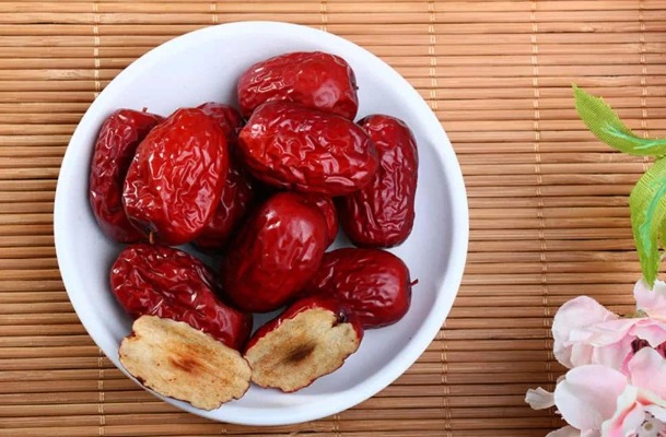Táo đỏ Nhật Kobe Bussan Natsume sấy khô 500g