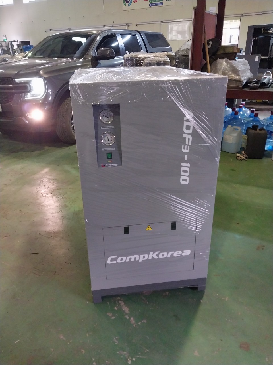 Bàn giao 1 set máy 100HP cho đại lý của công ty Compkorea Vina tại Hà Nội