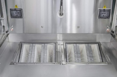 Tủ phân lập cách ly cho bào chế dược vô trùng  GloveFAST Cyto Pharma 2-4-2, Hãng FASTER S.r.l./Ý