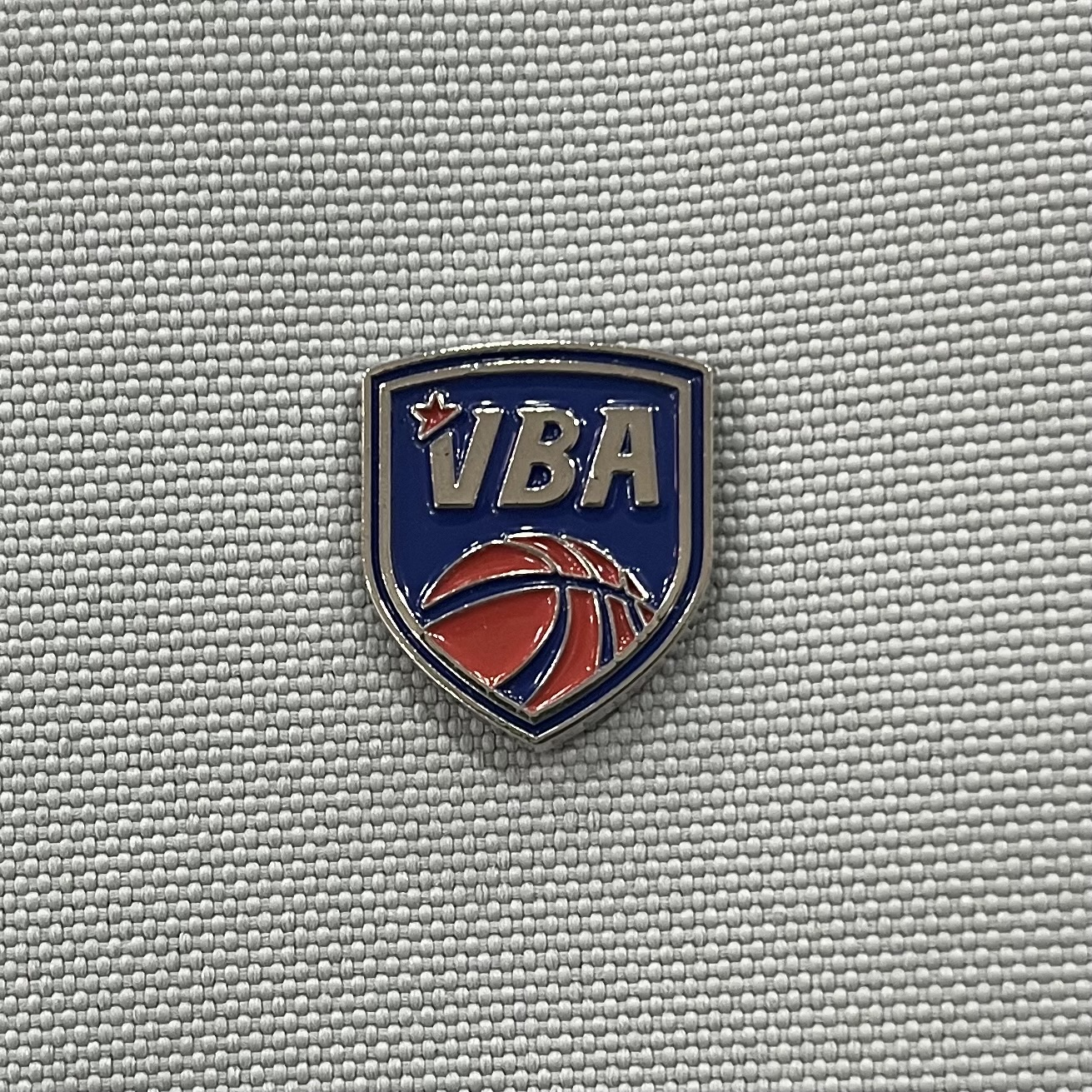 Pin cài logo VBA – Huy Hiệu Kim Loại Cao Cấp