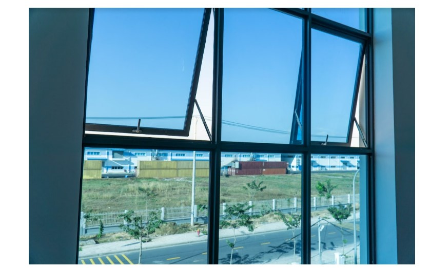 Cấu tạo cửa nhôm kính gồm những gì?